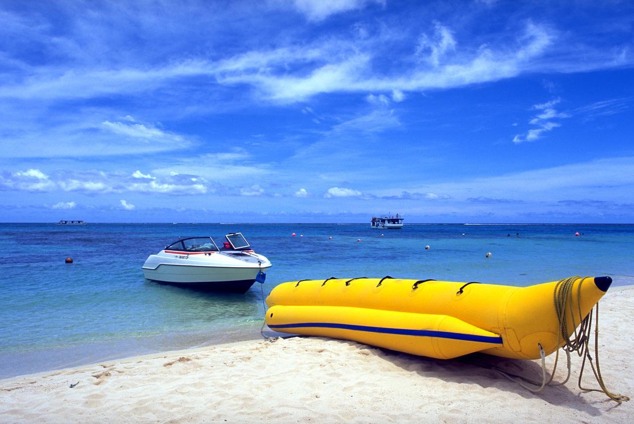 Sea Blue Hotel Onna Bagian luar foto