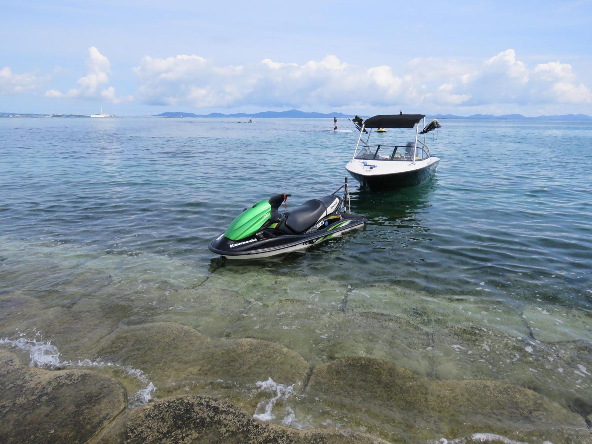 Sea Blue Hotel Onna Bagian luar foto
