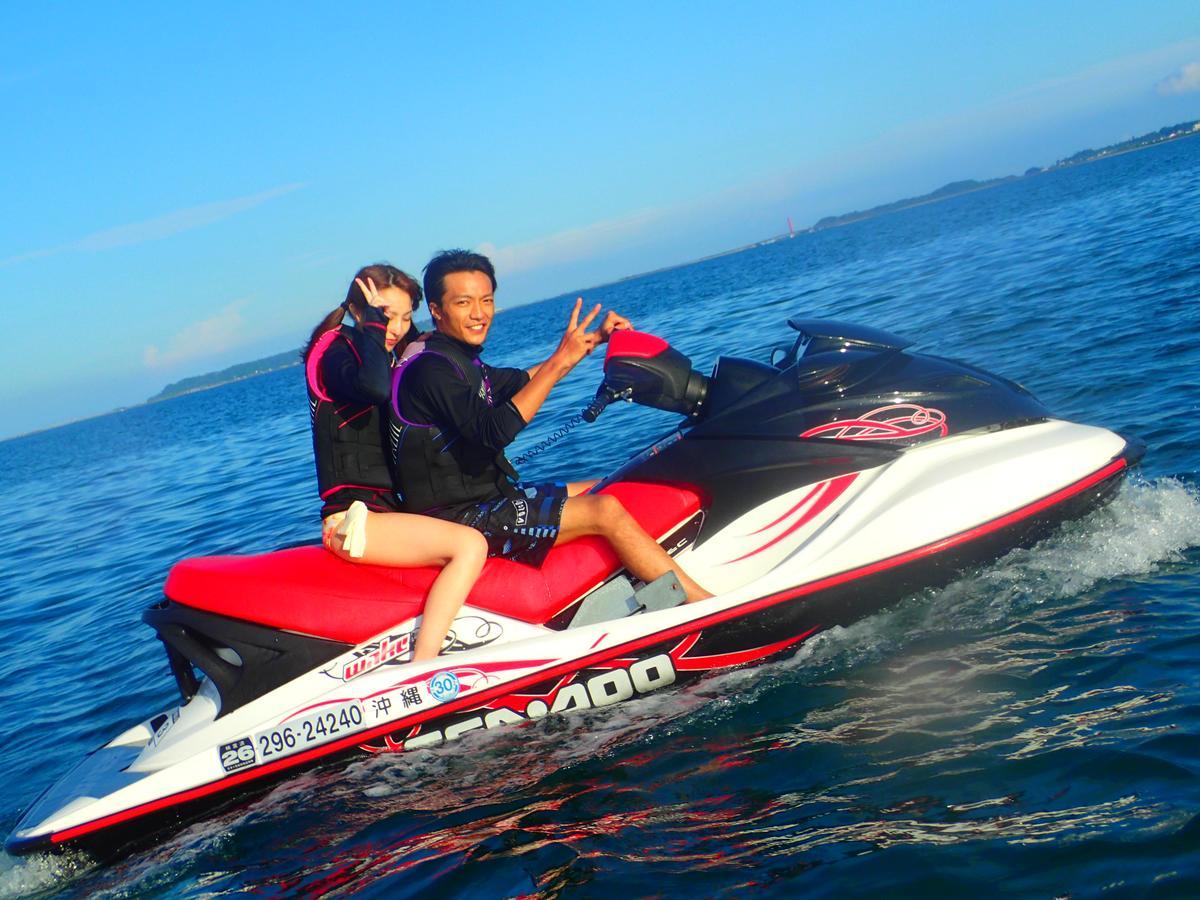 Sea Blue Hotel Onna Bagian luar foto